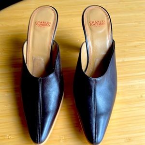 Charles Jourdan Paris 7.5M Heel